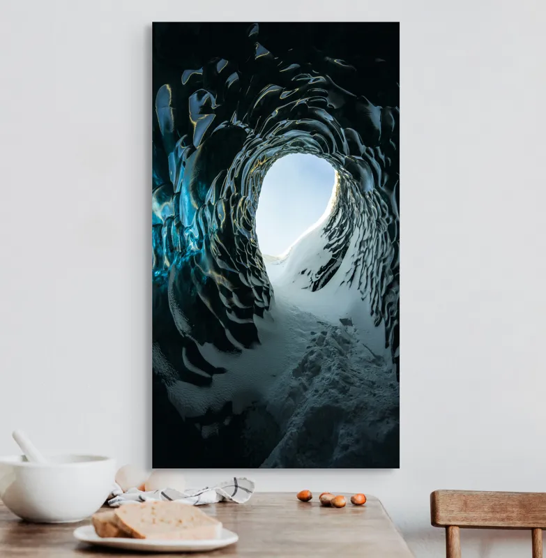 Tablou Canvas, "Tunelul înghețat spre lumină", Cristale, Albastru, Gheață, Tunel, Lumină, Textură, Nezăbovit, Spectacol, Frumusețe, Inefabil., 50 x 90 cm – poza 3