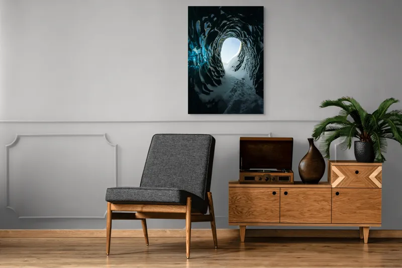 Tablou Canvas, "Tunelul înghețat spre lumină", Cristale, Albastru, Gheață, Tunel, Lumină, Textură, Nezăbovit, Spectacol, Frumusețe, Inefabil., 70 x 100 cm – poza 6