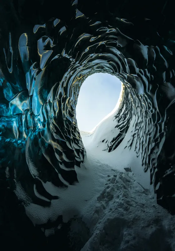 Tablou Canvas, "Tunelul înghețat spre lumină", Cristale, Albastru, Gheață, Tunel, Lumină, Textură, Nezăbovit, Spectacol, Frumusețe, Inefabil., 70 x 100 cm – poza 2