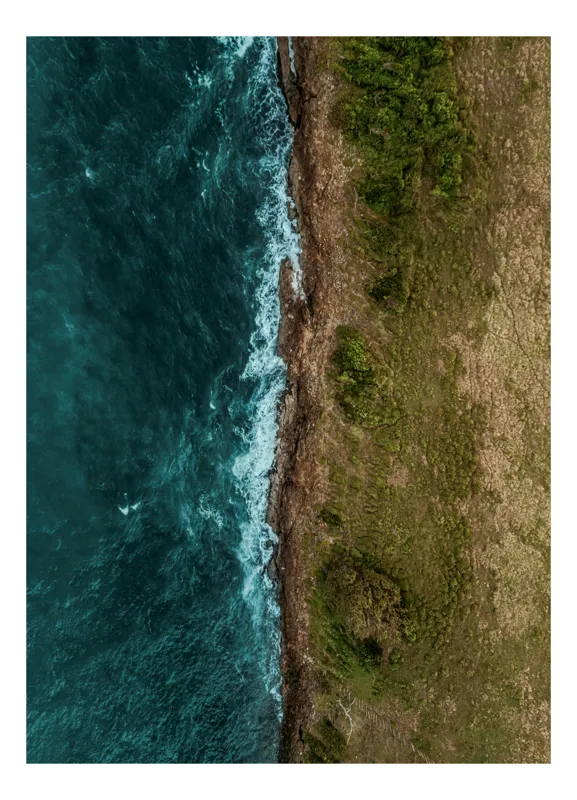 Tablou Canvas, "Întâlnirea naturii cu oceanul turcoaz", Ocean, Coastline, Waves, Greenery, Cliff, Nature, Aerial, Contrast, 50 x 50 cm