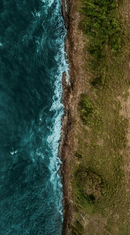 Tablou Canvas, "Întâlnirea naturii cu oceanul turcoaz", Ocean, Coastline, Waves, Greenery, Cliff, Nature, Aerial, Contrast, 50 x 90 cm – poza 2