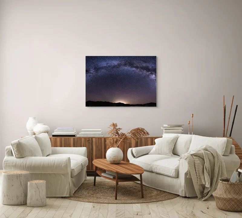 Tablou Canvas, "Calea Lactee deasupra orizontului nocturn", Stele, Galaxie, Cale, Lactee, Cer, Înstelat, Noapte, Infinit, Lumină, Arc, Univers, Mister, Splendoare, Viziune, Cosmică, 100 x 70 cm – poza 3