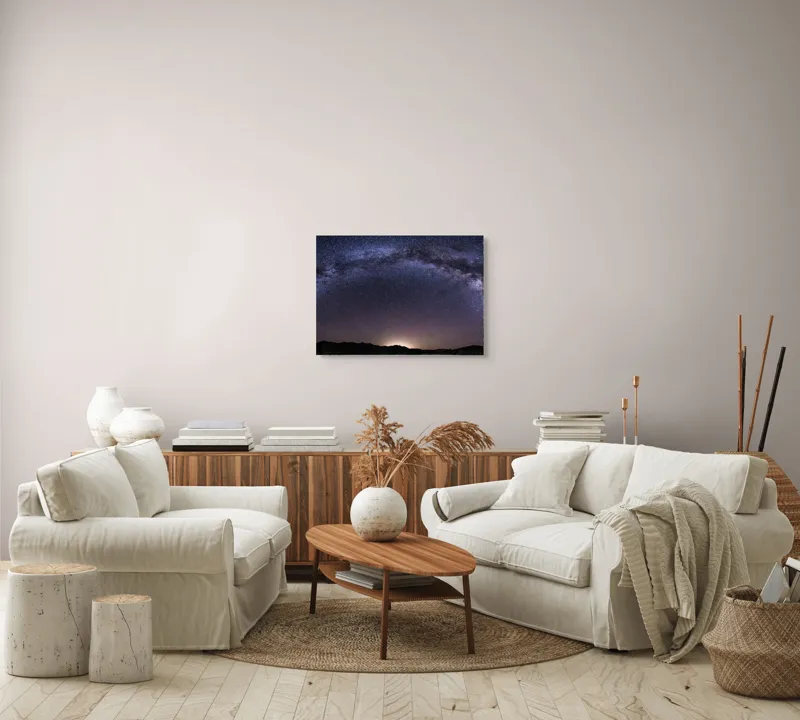 Tablou Canvas, "Calea Lactee deasupra orizontului nocturn", Stele, Galaxie, Cale, Lactee, Cer, Înstelat, Noapte, Infinit, Lumină, Arc, Univers, Mister, Splendoare, Viziune, Cosmică, 70 x 50 cm – poza 6