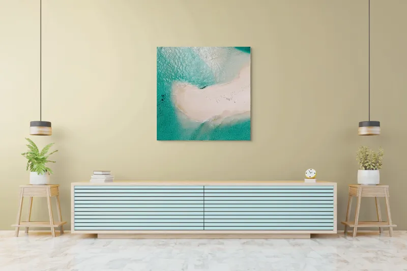 Tablou Canvas, "Insula viselor înconjurată de valuri turcoaz", Turcoaz, Nisip, Valuri, Linie De Coastă, Lumină, Textură, Natură, Serenitate, Ocean, Tranquilitate., 100 x 100 cm – poza 5