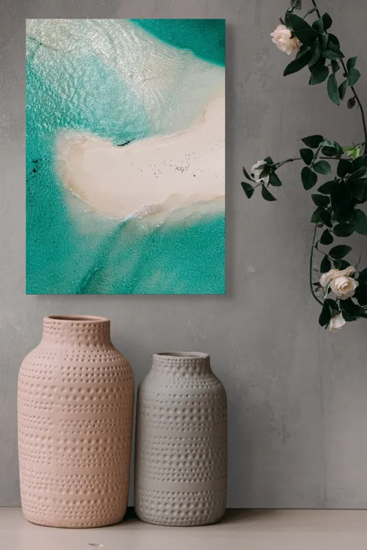 Tablou Canvas, "Insula viselor înconjurată de valuri turcoaz", Turcoaz, Nisip, Valuri, Linie De Coastă, Lumină, Textură, Natură, Serenitate, Ocean, Tranquilitate., 39 x 54 cm – poza 6