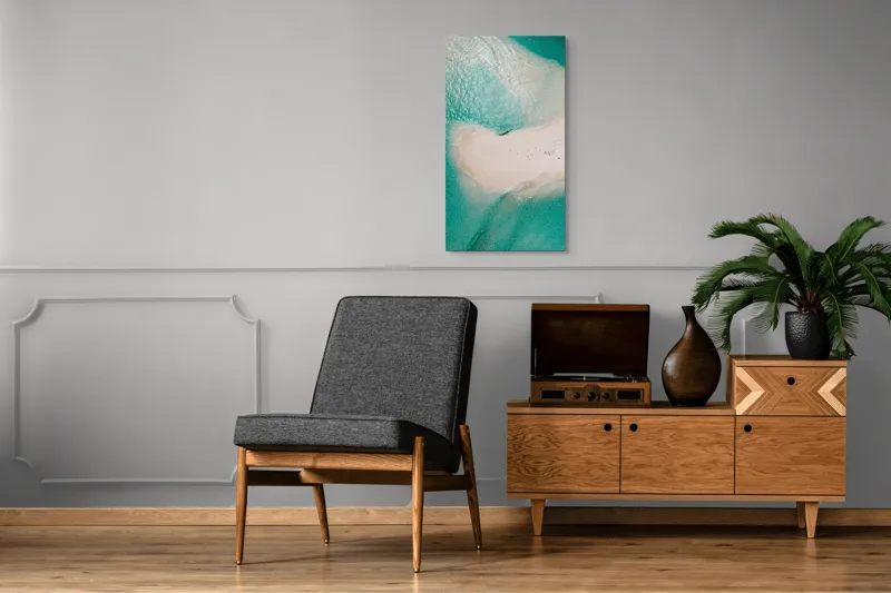 Tablou Canvas, "Insula viselor înconjurată de valuri turcoaz", Turcoaz, Nisip, Valuri, Linie De Coastă, Lumină, Textură, Natură, Serenitate, Ocean, Tranquilitate., 50 x 90 cm – poza 8