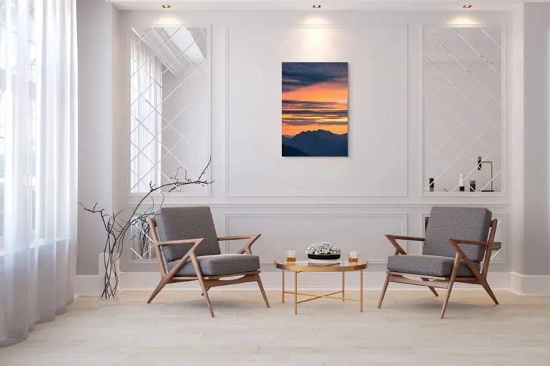 Tablou Canvas, "Apus vibrant peste munți liniștiți", Apus, Cer, Nori, Munți, Siluete, Portocaliu, Violet, Calm, Peisaj, Linie, Orizont, 70 x 100 cm – poza 8