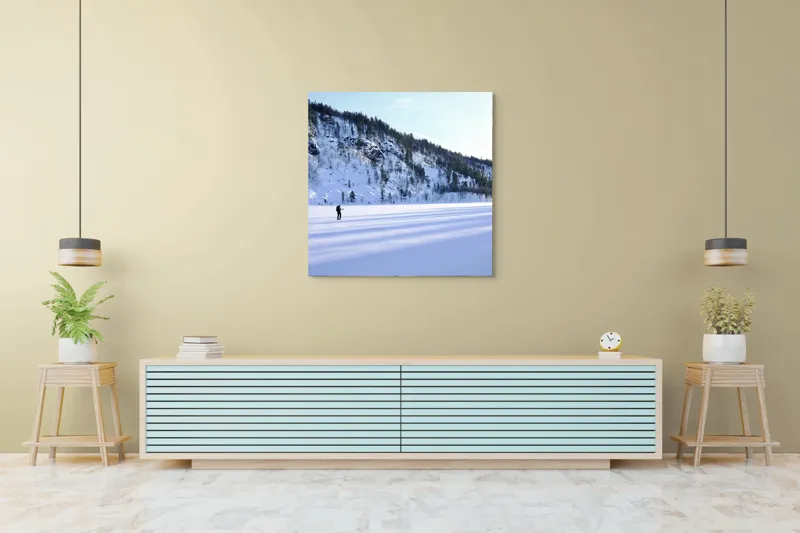 Tablou Canvas, "Umbre lungi pe zăpada albă", Tăcere, Solitudine, Îngheț, Vastitate, Lumină, Natură, Răceală, Munți, Seninătate, Contrast, 100 x 100 cm – poza 5