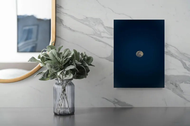 Tablou Canvas, "Luna strălucitoare pe cerul nopții", Lună, Cer, Noapte, Lumină, Mister, Serenitate, Univers, Pacea, 26 x 39 cm – poza 4