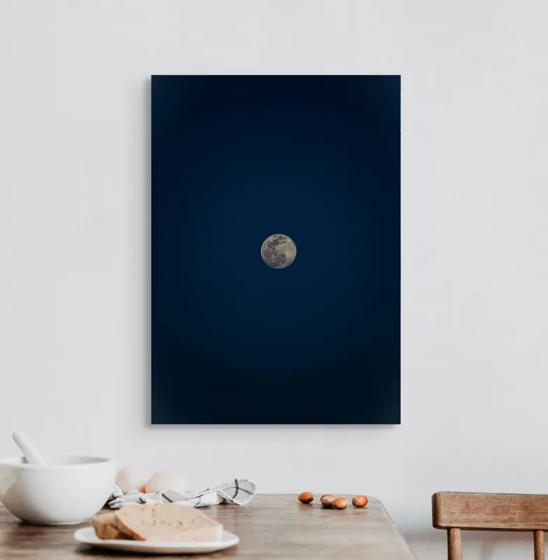 Tablou Canvas, "Luna strălucitoare pe cerul nopții", Lună, Cer, Noapte, Lumină, Mister, Serenitate, Univers, Pacea, 50 x 70 cm – poza 3