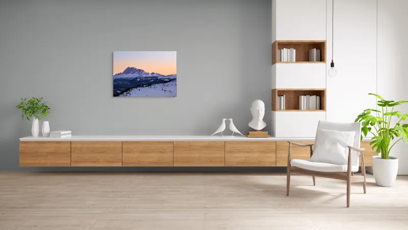 Tablou Canvas, "Răsărit peste munții înzăpeziți ai iernii", Munte, Zăpadă, Apus, Cer, Pădure, Liniște, Peisaj, Frumusețe, Natură, 100 x 70 cm – poza 6