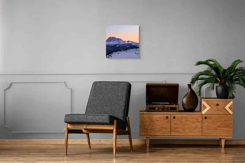 Tablou Canvas, "Răsărit peste munții înzăpeziți ai iernii", Munte, Zăpadă, Apus, Cer, Pădure, Liniște, Peisaj, Frumusețe, Natură, 50 x 50 cm – poza 6