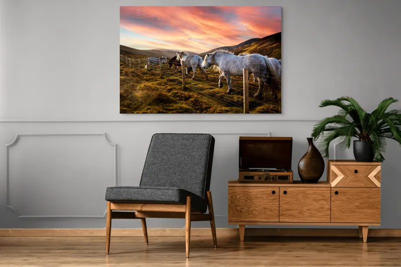 Tablou Canvas, "Cai în amurg pe dealuri sub cerceaf de apus", Calm, Peisaj, Căi, Asfințit, Cer, Munți, Gard, Paradis, Pășune, Frumusețe, 150 x 100 cm – poza 8