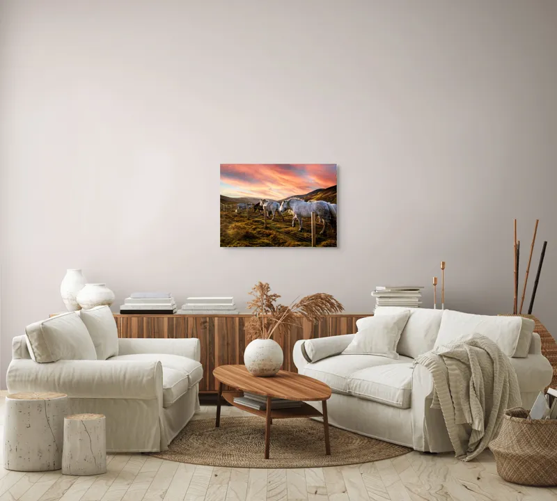 Tablou Canvas, "Cai în amurg pe dealuri sub cerceaf de apus", Calm, Peisaj, Căi, Asfințit, Cer, Munți, Gard, Paradis, Pășune, Frumusețe, 70 x 50 cm – poza 6