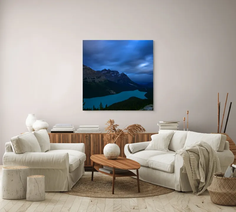 Tablou Canvas, "Lacul albastru sub cer înnorat", Mister, Albastru, Serenitate, Măreție, Natură, Pitoresc, Liniște, Dramatic, Impresionant, Pacificator, 100 x 100 cm – poza 3