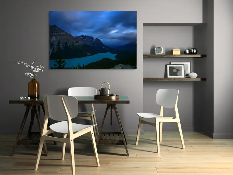 Tablou Canvas, "Lacul albastru sub cer înnorat", Mister, Albastru, Serenitate, Măreție, Natură, Pitoresc, Liniște, Dramatic, Impresionant, Pacificator, 150 x 100 cm – poza 5