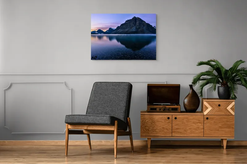 Tablou Canvas, "Reflexia munților în apa limpede", Serenitate, Reflecție, Munți, Apus, Liniște, Natură, 100 x 70 cm – poza 8