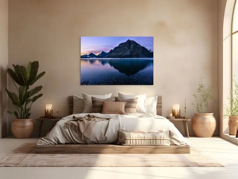 Tablou Canvas, "Reflexia munților în apa limpede", Serenitate, Reflecție, Munți, Apus, Liniște, Natură, 150 x 100 cm – poza 4