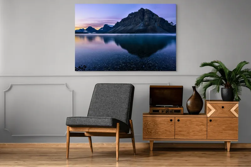 Tablou Canvas, "Reflexia munților în apa limpede", Serenitate, Reflecție, Munți, Apus, Liniște, Natură, 150 x 100 cm – poza 8
