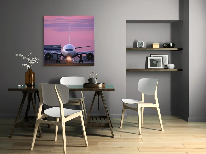 Tablou Canvas, "Avion pregătit de decolare la apus", Avion, Răsărit, Cer, Pista, Zbor, Călătorie, Aripi, Horizont, Nori, Lumini, 100 x 100 cm – poza 6
