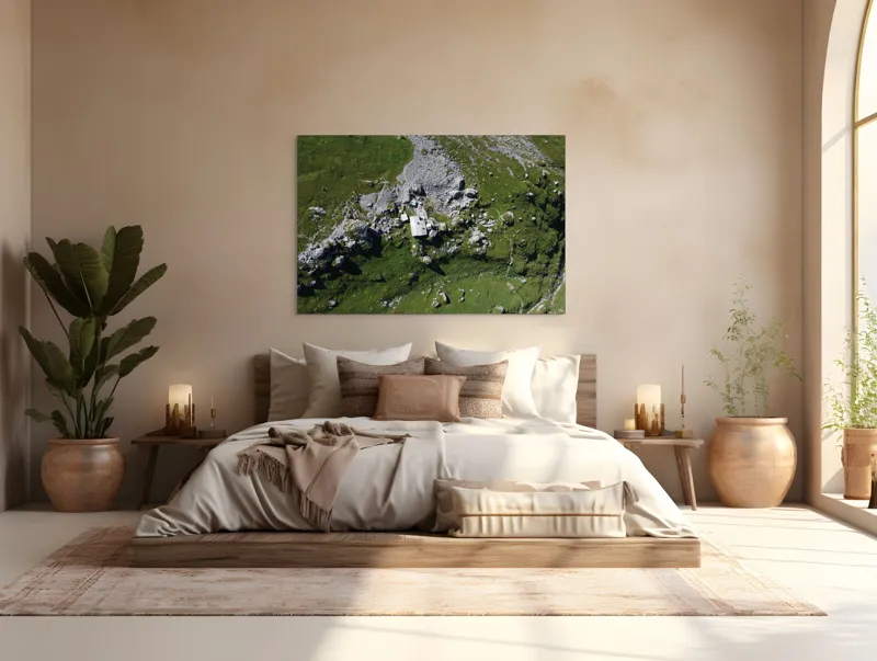Tablou Canvas, "Coliba singuratică în munții verzi", Verdant, Stânci, Cabana, Izolat, Peisaj, Pitoresc, Natură, Alpin, Silentios, Evasiv, 150 x 100 cm – poza 4