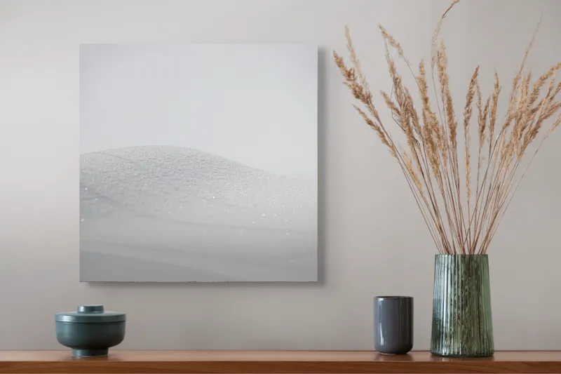 Tablou Canvas, "Zăpadă strălucitoare sub cer senin", Alb, Prafuit, Delicat, Silentios, Minimalist, 50 x 50 cm – poza 4