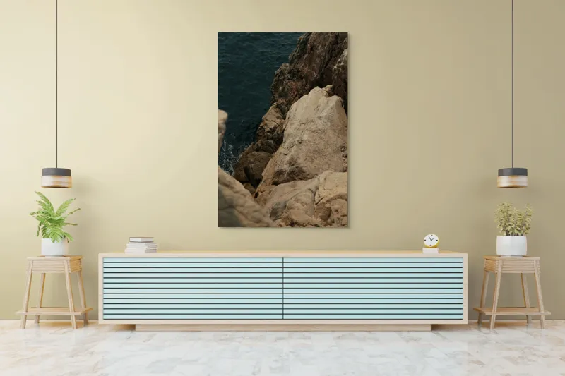 Tablou Canvas, "Pietrele șoptind în taină marii", Rocă, Mare, Valuri, Texturi, Natură, Stâncă, Apă, Sălbăticie., 100 x 150 cm – poza 4