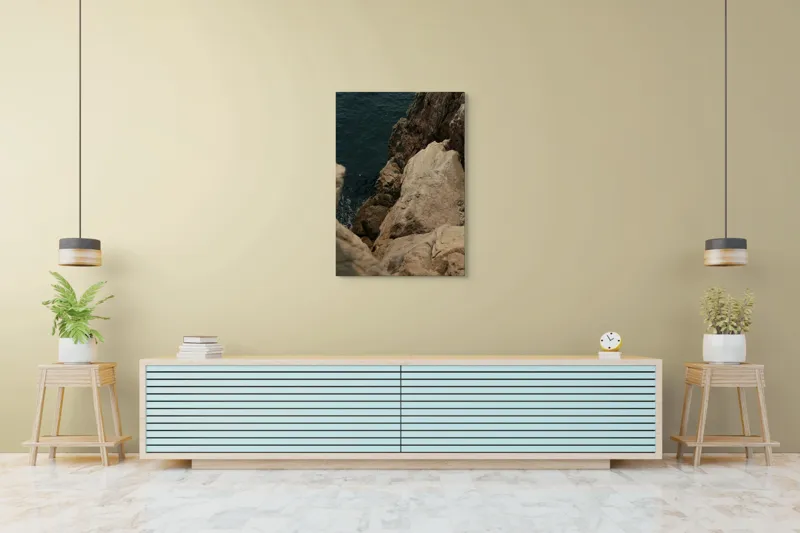 Tablou Canvas, "Pietrele șoptind în taină marii", Rocă, Mare, Valuri, Texturi, Natură, Stâncă, Apă, Sălbăticie., 70 x 100 cm – poza 5