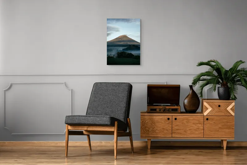 Tablou Canvas, "Muntele în lumina dimineții", Munte, Nor, Cer, Verdeață, Răsărit, Peisaj, Panorama, Tranquilitate, Natură, 50 x 70 cm – poza 8
