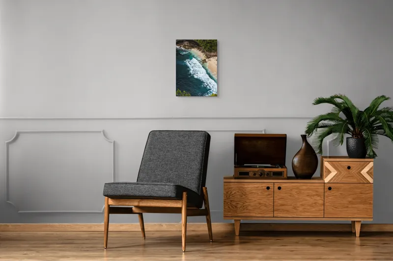 Tablou Canvas, "Valuri spumoase pe țărm stâncos", Ocean, Valuri, Plajă, Stânci, Vegetație, Albastru, Spumă, 39 x 54 cm – poza 8