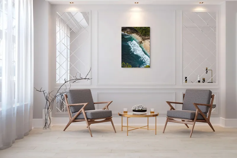 Tablou Canvas, "Valuri spumoase pe țărm stâncos", Ocean, Valuri, Plajă, Stânci, Vegetație, Albastru, Spumă, 70 x 100 cm – poza 8