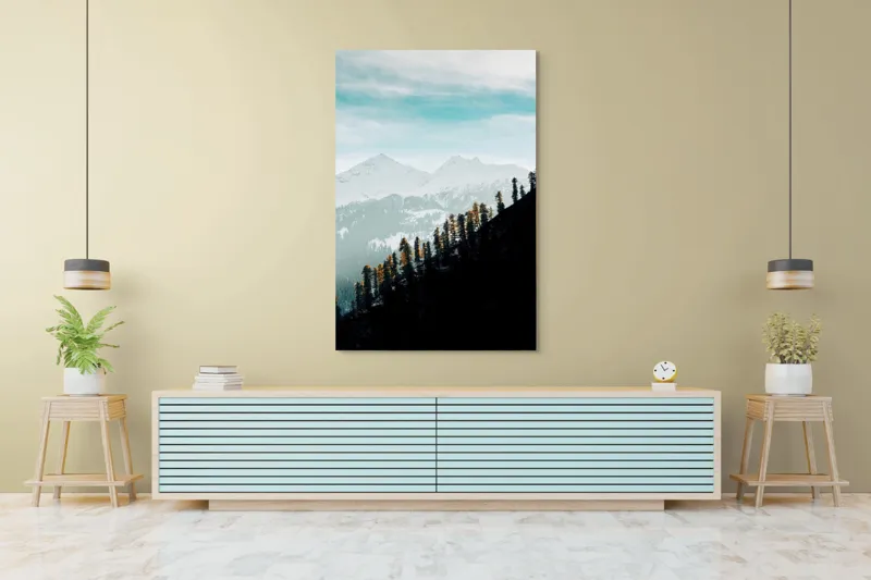 Tablou Canvas, "Copaci solitari pe culmea muntelui blanc", Cer, Munte, Zăpadă, Pădure, Umbre, Copaci, Orizont, Natural, Calm, Frumusețe, 100 x 150 cm – poza 4