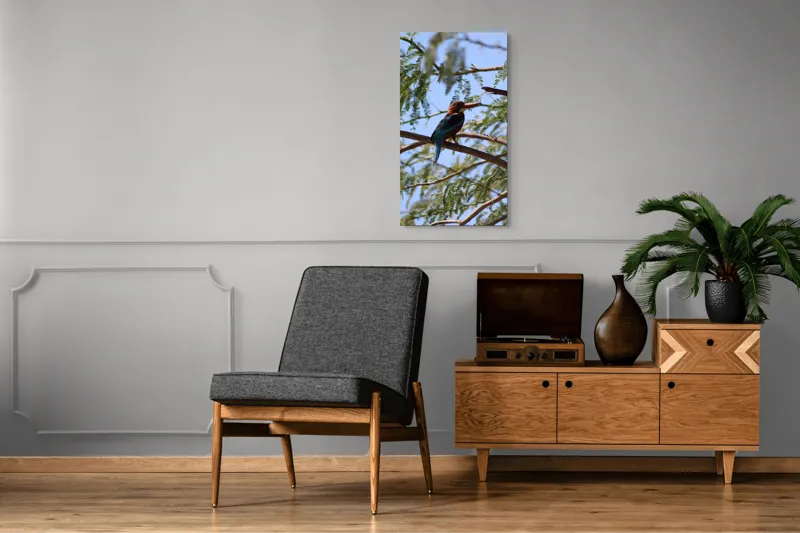 Tablou Canvas, "Regele pescar printre ramuri verzi", Pasăre, Ramură, Frunze, Cer, Natură, Pene, Zbor, Lumină, 50 x 90 cm – poza 8
