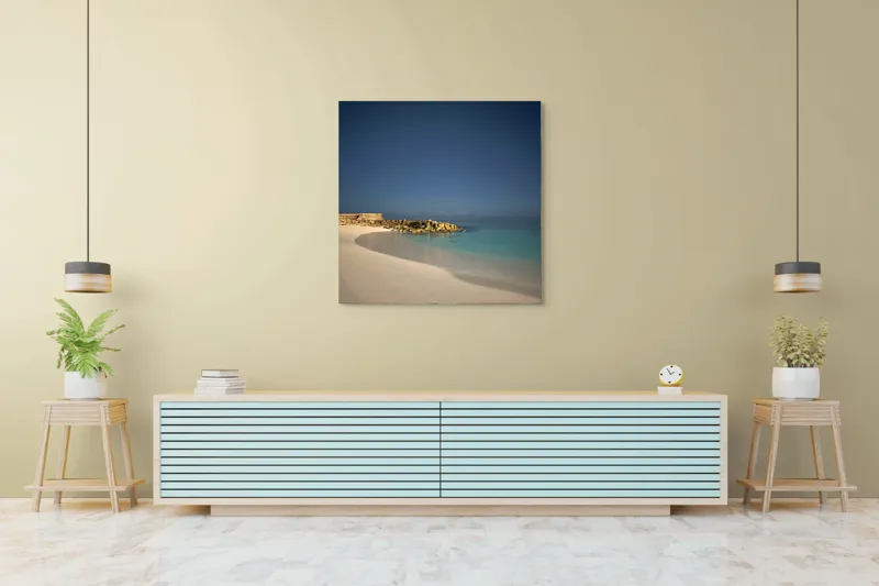 Tablou Canvas, "Liniștea mării sub cerul nocturn", Plajă, Nisip, Ocean, Cer, Stele, Liniște, Lumină, Noapte, Valuri, Stânci, 100 x 100 cm – poza 5