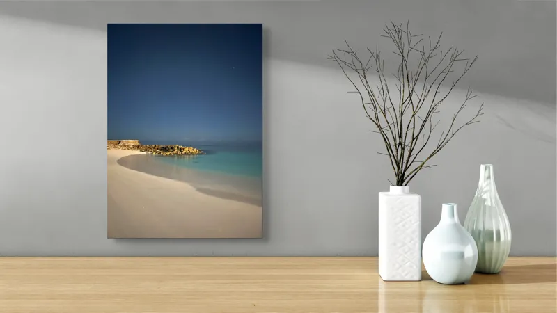 Tablou Canvas, "Liniștea mării sub cerul nocturn", Plajă, Nisip, Ocean, Cer, Stele, Liniște, Lumină, Noapte, Valuri, Stânci, 39 x 54 cm – poza 4
