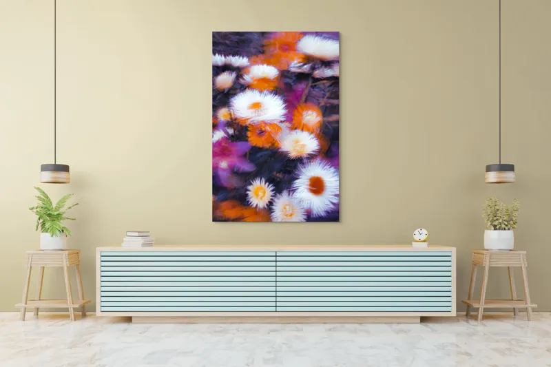 Tablou Canvas, "Flori albe și portocalii în mișcare", Flori, Vibrante, Culori, Alb, Portocaliu, Mov, Petale, Textură, Frumusețe, Natură, 100 x 150 cm – poza 4