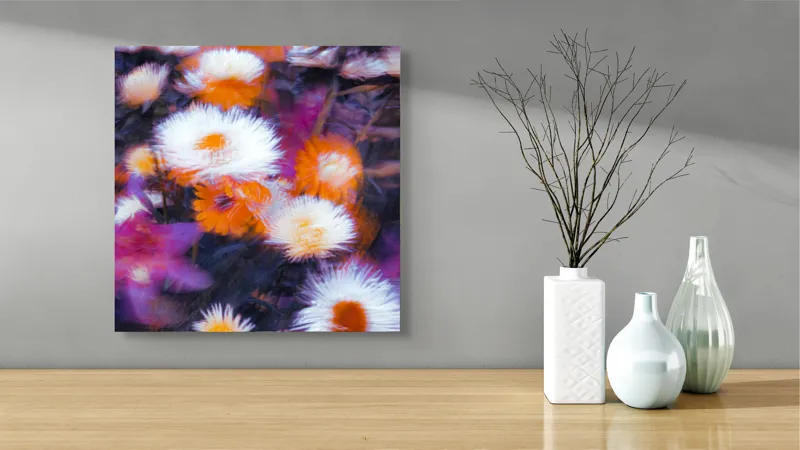 Tablou Canvas, "Flori albe și portocalii în mișcare", Flori, Vibrante, Culori, Alb, Portocaliu, Mov, Petale, Textură, Frumusețe, Natură, 50 x 50 cm – poza 3