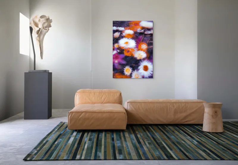 Tablou Canvas, "Flori albe și portocalii în mișcare", Flori, Vibrante, Culori, Alb, Portocaliu, Mov, Petale, Textură, Frumusețe, Natură, 70 x 100 cm – poza 7
