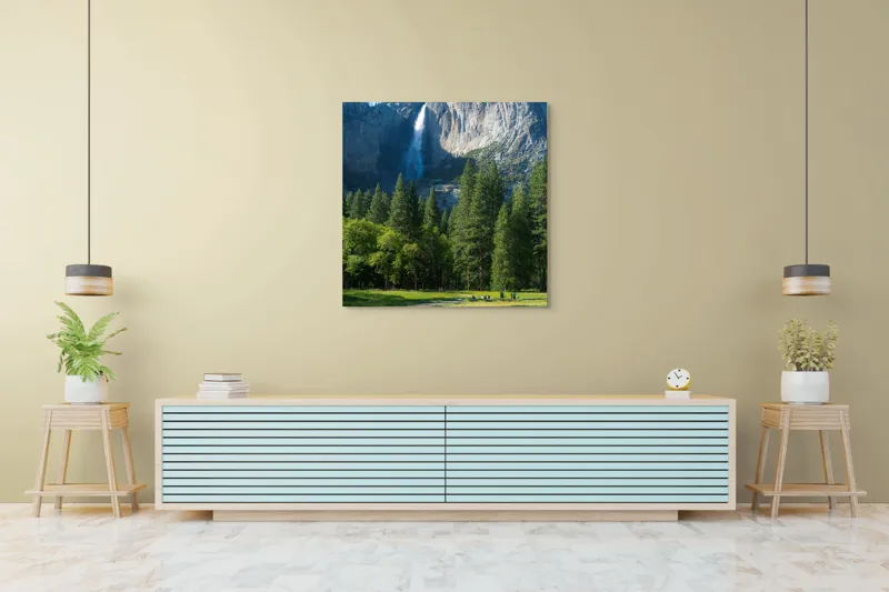 Tablou Canvas, "Cascada în inima muntelui verde", Cascadă, Munți, Pădure, Cer, Verdeață, Traseu, Relaxare, Natură, Turism, Frumusețe., 100 x 100 cm – poza 5