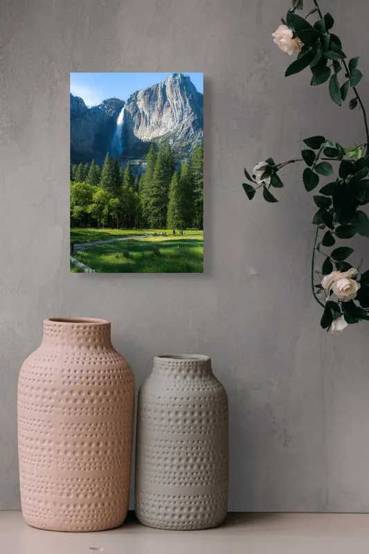 Tablou Canvas, "Cascada în inima muntelui verde", Cascadă, Munți, Pădure, Cer, Verdeață, Traseu, Relaxare, Natură, Turism, Frumusețe., 26 x 39 cm – poza 6