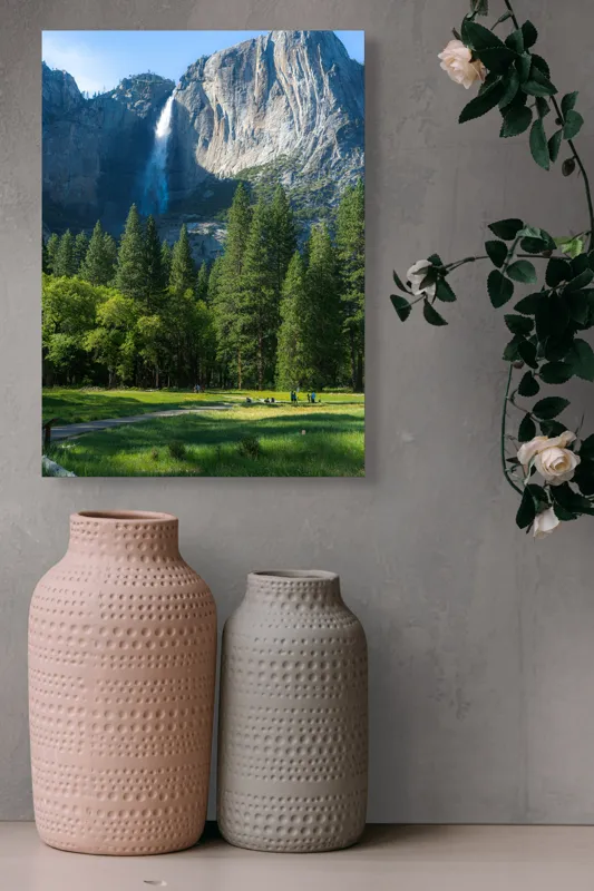 Tablou Canvas, "Cascada în inima muntelui verde", Cascadă, Munți, Pădure, Cer, Verdeață, Traseu, Relaxare, Natură, Turism, Frumusețe., 39 x 54 cm – poza 6