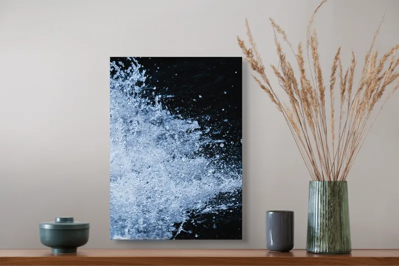 Tablou Canvas, "Valuri spumoase în noapte adâncă", Apa, Stropi, Mișcare, Energie, Răcoare, Contrast, Dinamică, Senzație, Impact, Natură, 39 x 54 cm – poza 3