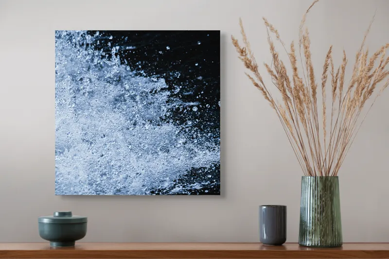 Tablou Canvas, "Valuri spumoase în noapte adâncă", Apa, Stropi, Mișcare, Energie, Răcoare, Contrast, Dinamică, Senzație, Impact, Natură, 50 x 50 cm – poza 4