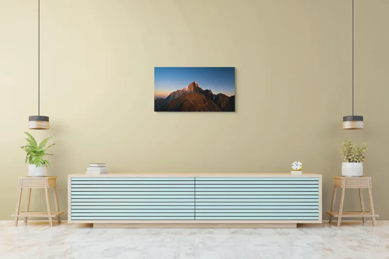 Tablou Canvas, "În lumina apusului muntele singuratic", Munți, Apus, Vârf, Cer, Stânci, Lumină, Peisaj, Înalt, Natură, Dramatic, 90 x 50 cm – poza 5
