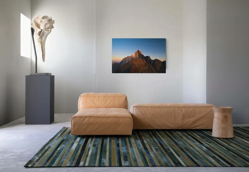 Tablou Canvas, "În lumina apusului muntele singuratic", Munți, Apus, Vârf, Cer, Stânci, Lumină, Peisaj, Înalt, Natură, Dramatic, 90 x 50 cm – poza 8