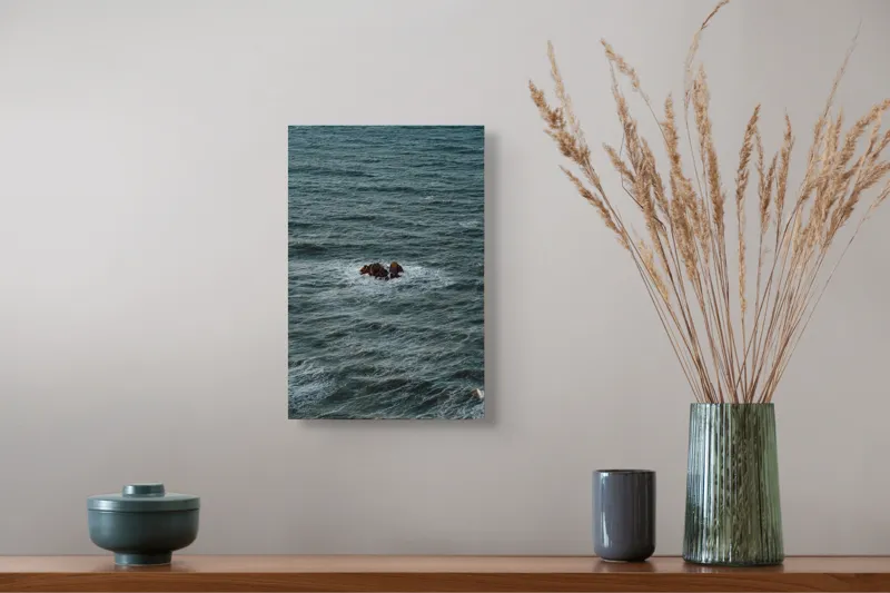 Tablou Canvas, "Singuratici stânci în marea agitată", Valuri, Rocă, Apă, Mare, Singurătate, Natură, Albastru, 26 x 39 cm – poza 5