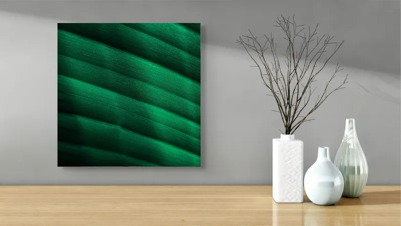 Tablou Canvas, "Frumusețea frunzelor sub razele soarelui", Groove, Verde, Textură, Natură, Lumină, Umbră, Frunză, Linie, Suprafață, Organic, 50 x 50 cm – poza 3