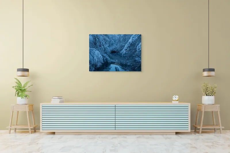 Tablou Canvas, "Iarna liniștită pe râul înghețat", Alb, Înghețat, Tăcut, Rece, Reflexie, Ramuri, Neclintit, Înnorat, 100 x 70 cm – poza 4