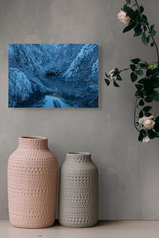 Tablou Canvas, "Iarna liniștită pe râul înghețat", Alb, Înghețat, Tăcut, Rece, Reflexie, Ramuri, Neclintit, Înnorat, 54 x 39 cm – poza 8
