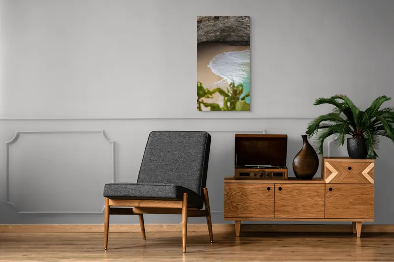 Tablou Canvas, "Valuri delicate pe plajă ascunsă", Plajă, Stânci, Nisip, Apă, Valuri, Vegetație, Natură, Relaxare, 50 x 90 cm – poza 8
